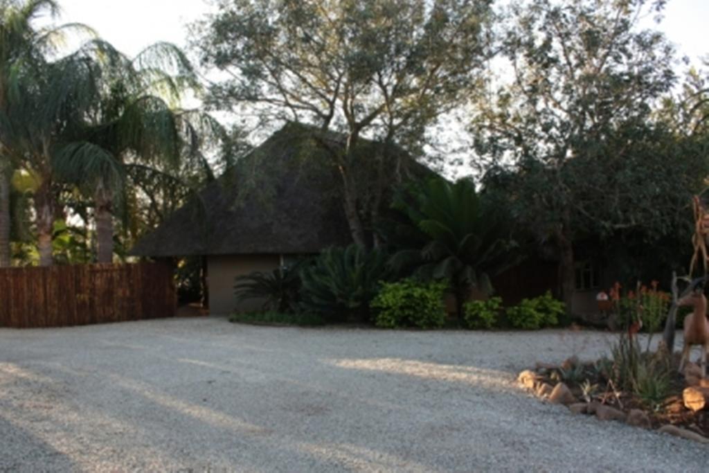 Croc River Lodge Komatipoort Exterior foto